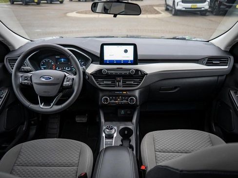 Used 2022 Ford Escape SE w/ SE Sport Appearance Package image 22