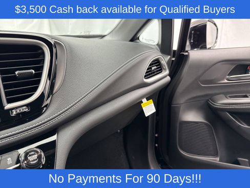 New 2026 Chrysler Pacifica Select w/ S Appearance Package image 24