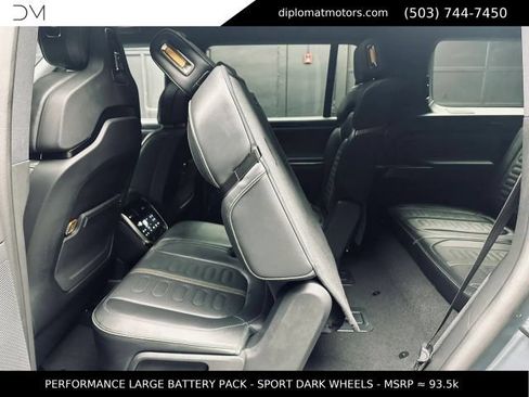 Used 2025 Rivian R1S Adventure AWD/4WD image 25