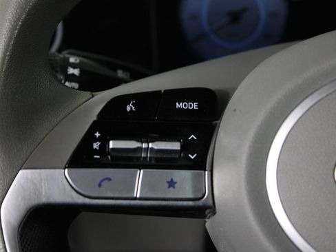 Certified 2024 Hyundai Elantra SEL FWD image 24