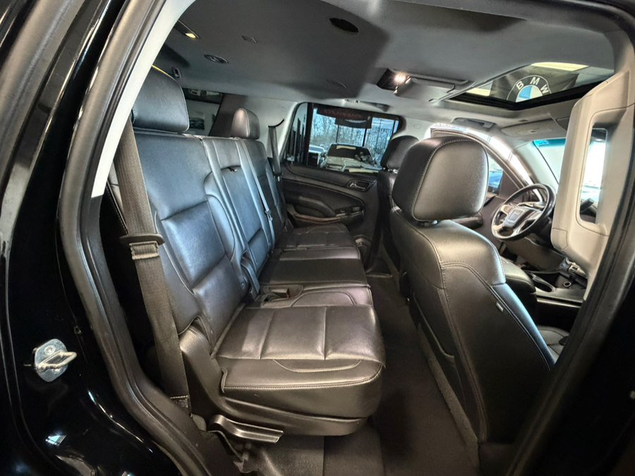 Used 2019 GMC Yukon SLT w/ Graphite Performance Edition AWD/4WD image 38