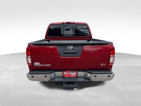 Used 2016 Nissan Frontier SV RWD image 6