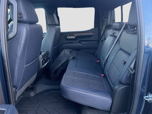 Used 2022 Chevrolet Silverado 1500 High Country w/ High Country Premium Package image 26