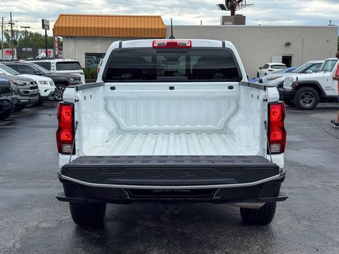 Used 2024 Chevrolet Colorado W/T w/ WT Convenience Package II RWD image 34