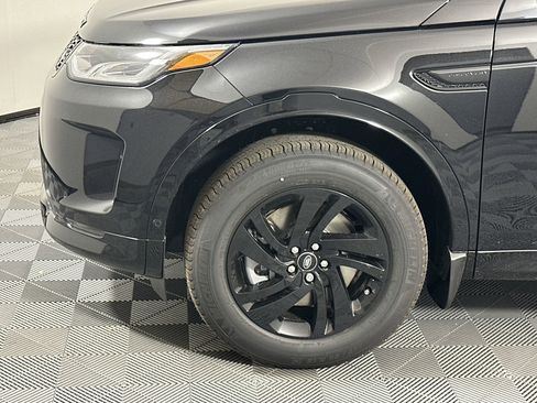 Certified 2025 Land Rover Discovery Sport S image 8