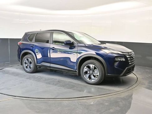 Used 2026 Nissan Rogue SV FWD image 6