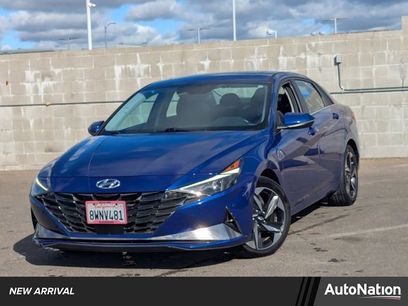 Used 2021 Hyundai Elantra SEL w/ Convenience + Premium Package