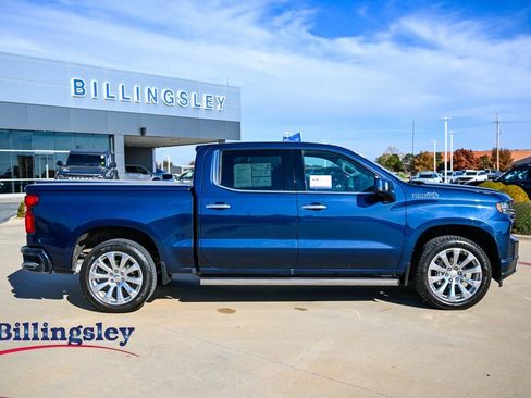 Used 2021 Chevrolet Silverado 1500 High Country w/ Technology Package image 8