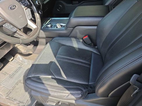 Used 2019 Ford Expedition Max Limited image 9