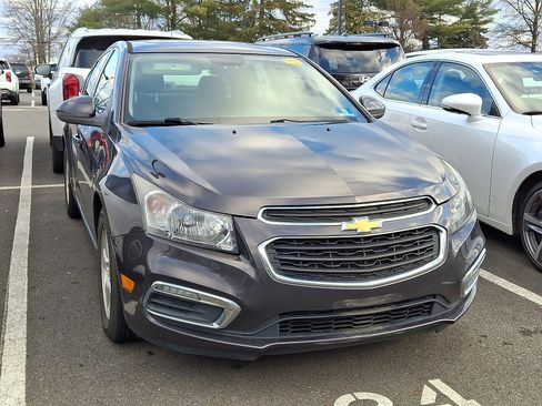 Used 2016 Chevrolet Cruze LT w/ Sun And Sound Package image 2