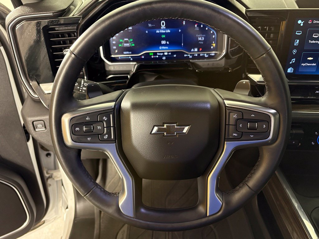 Used 2023 Chevrolet Silverado 1500 RST w/ Convenience Package II AWD/4WD image 17