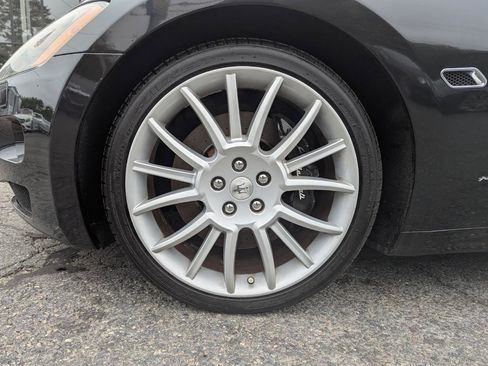 Used 2011 Maserati GranTurismo Convertible RWD image 43