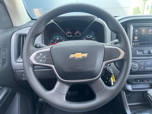 Used 2022 Chevrolet Colorado W/T w/ Custom Special Edition RWD image 17