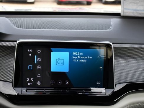 New 2026 Volkswagen Atlas Cross Sport SEL Premium R-Line image 28