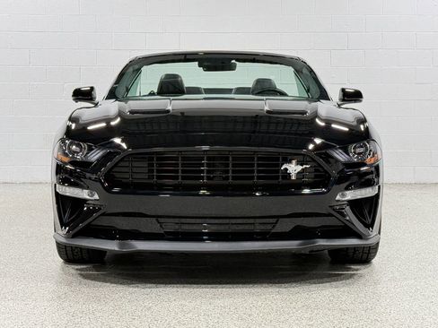 Used 2019 Ford Mustang GT Premium w/ Equipment Group 401A RWD image 3