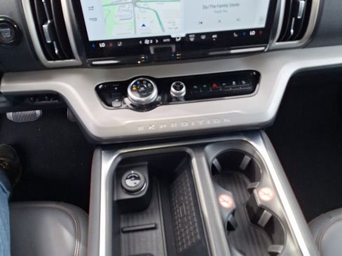 Used 2025 Ford Expedition Max Active image 11