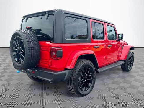 Used 2023 Jeep Wrangler Unlimited Sahara AWD/4WD image 6