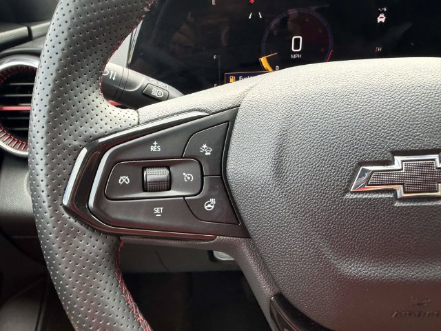 Certified 2024 Chevrolet Trax RS FWD image 26