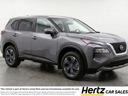 Used 2025 Nissan Rogue SV AWD/4WD image 1