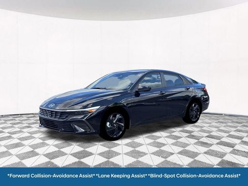 New 2026 Hyundai Elantra Sport image 2