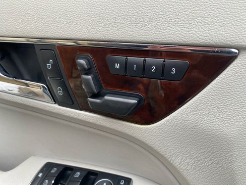 Used 2011 Mercedes-Benz E 350 E350 Cabriolet image 25