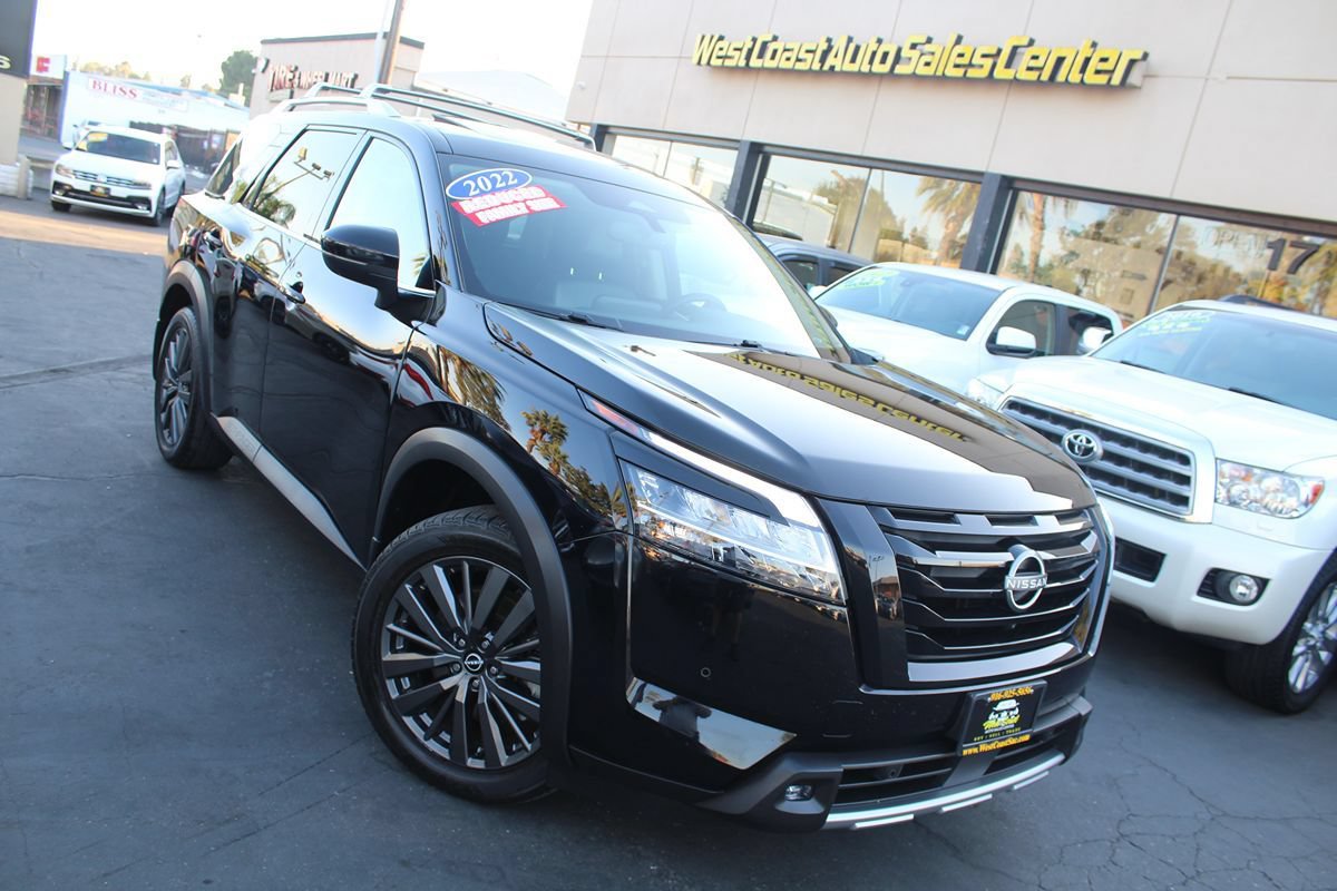Used 2022 Nissan Pathfinder SL w/ SL Premium Package FWD image 42