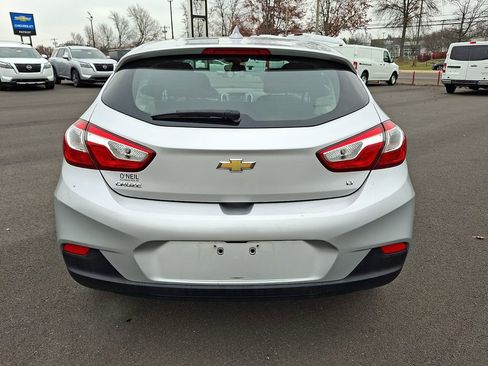 Used 2017 Chevrolet Cruze LT w/ Convenience Package image 6