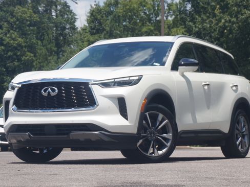 Used 2022 INFINITI QX60 Luxe w/ Cargo Package image 4