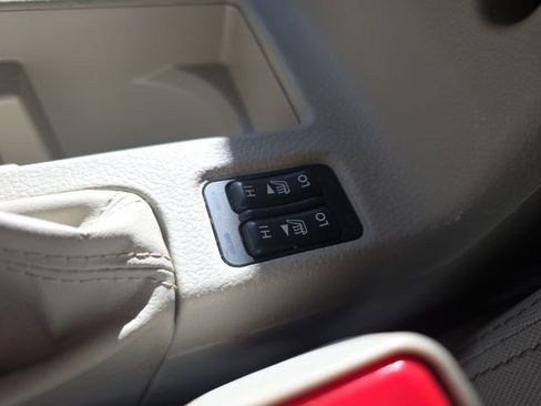 Used 2013 Subaru Crosstrek 2.0i Premium image 28