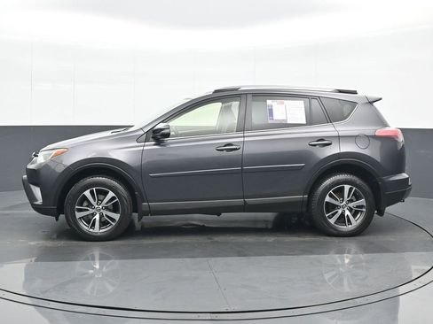 Used 2018 Toyota RAV4 XLE image 3