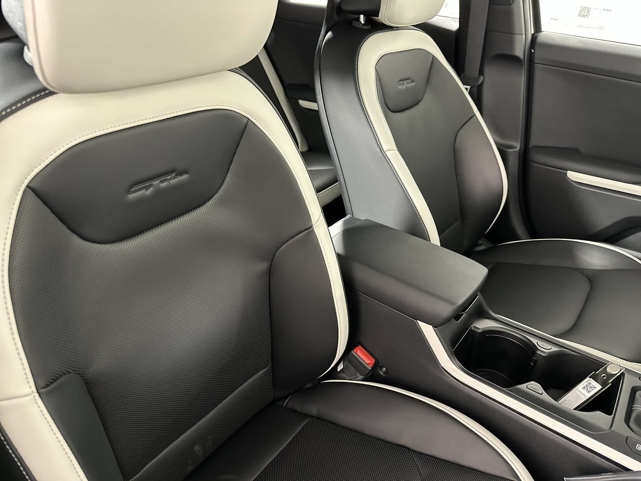 New 2027 Kia K4 GT-Line FWD image 16