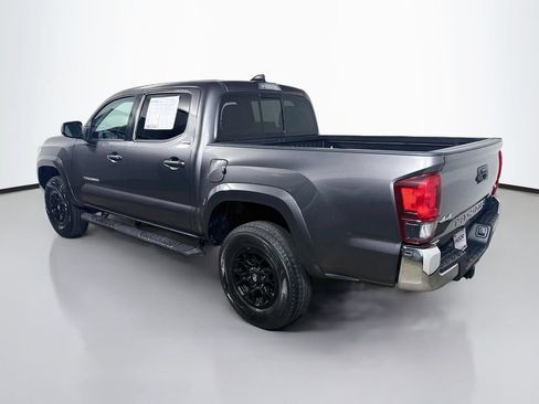 Certified 2021 Toyota Tacoma SR5 AWD/4WD image 5