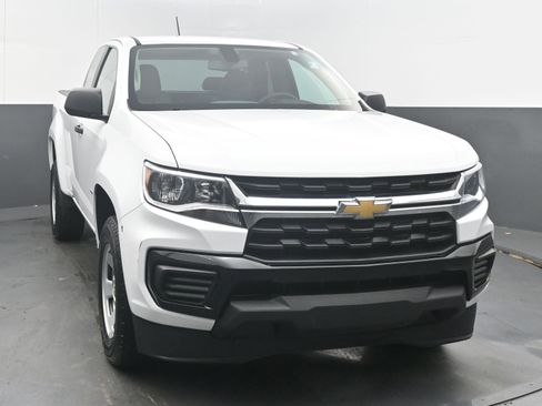 Used 2022 Chevrolet Colorado W/T image 2