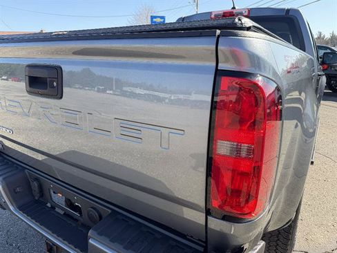 Used 2021 Chevrolet Colorado Z71 w/ Safety Package AWD/4WD image 28