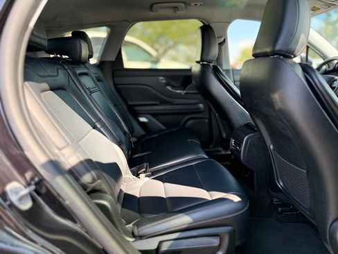 Used 2022 Lincoln Corsair FWD image 19