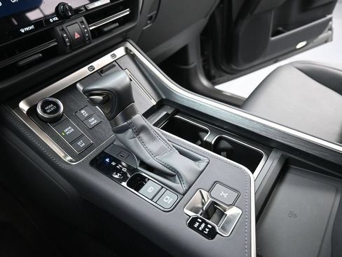 Used 2025 Lexus GX 550 AWD/4WD image 15