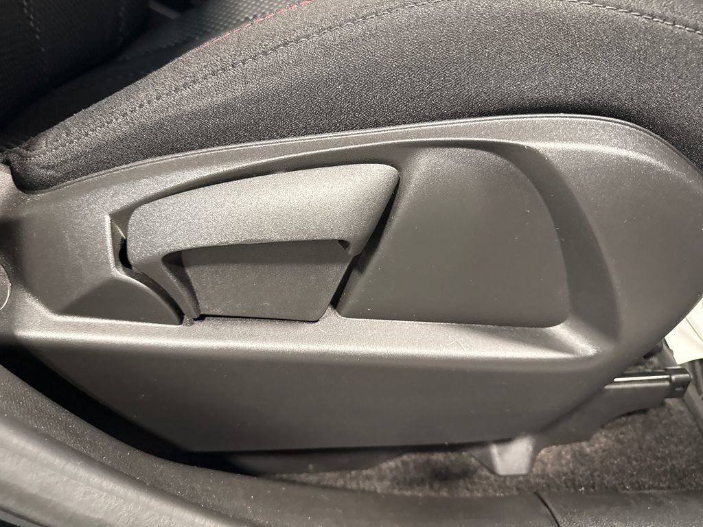 Used 2016 Chevrolet Equinox LS FWD image 30