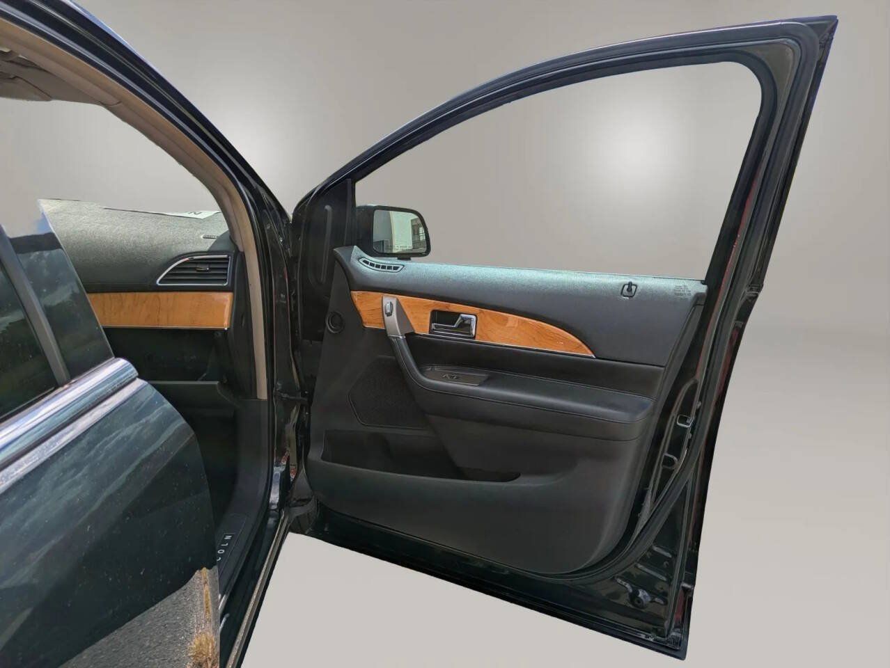 Used 2012 Lincoln MKX AWD image 32