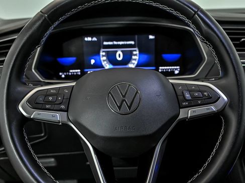 Certified 2023 Volkswagen Tiguan SE AWD/4WD image 18