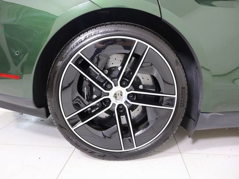 Certified 2025 Porsche Taycan Turbo AWD/4WD image 28