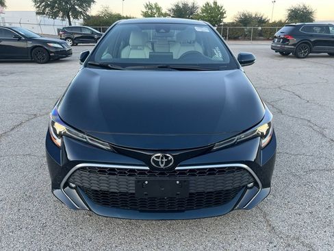Used 2022 Toyota Corolla XSE FWD image 2