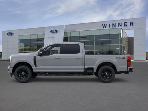 New 2026 Ford F250 Lariat w/ Black Appearance Package AWD/4WD image 28