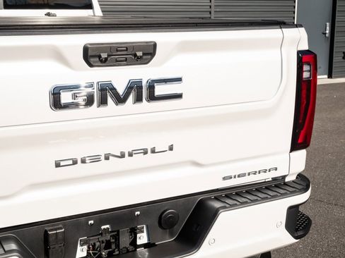 Used 2025 GMC Sierra 2500 Denali Ultimate w/ Max Trailering Package image 37