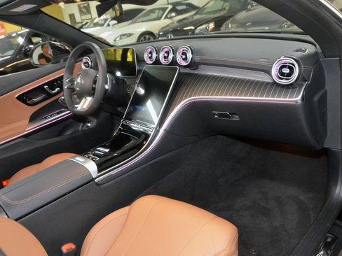 Used 2024 Mercedes-Benz CLE 450 4MATIC Cabriolet w/ Driver Assistance Package image 28