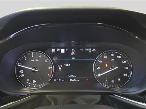 Used 2023 Buick Envision Avenir image 10