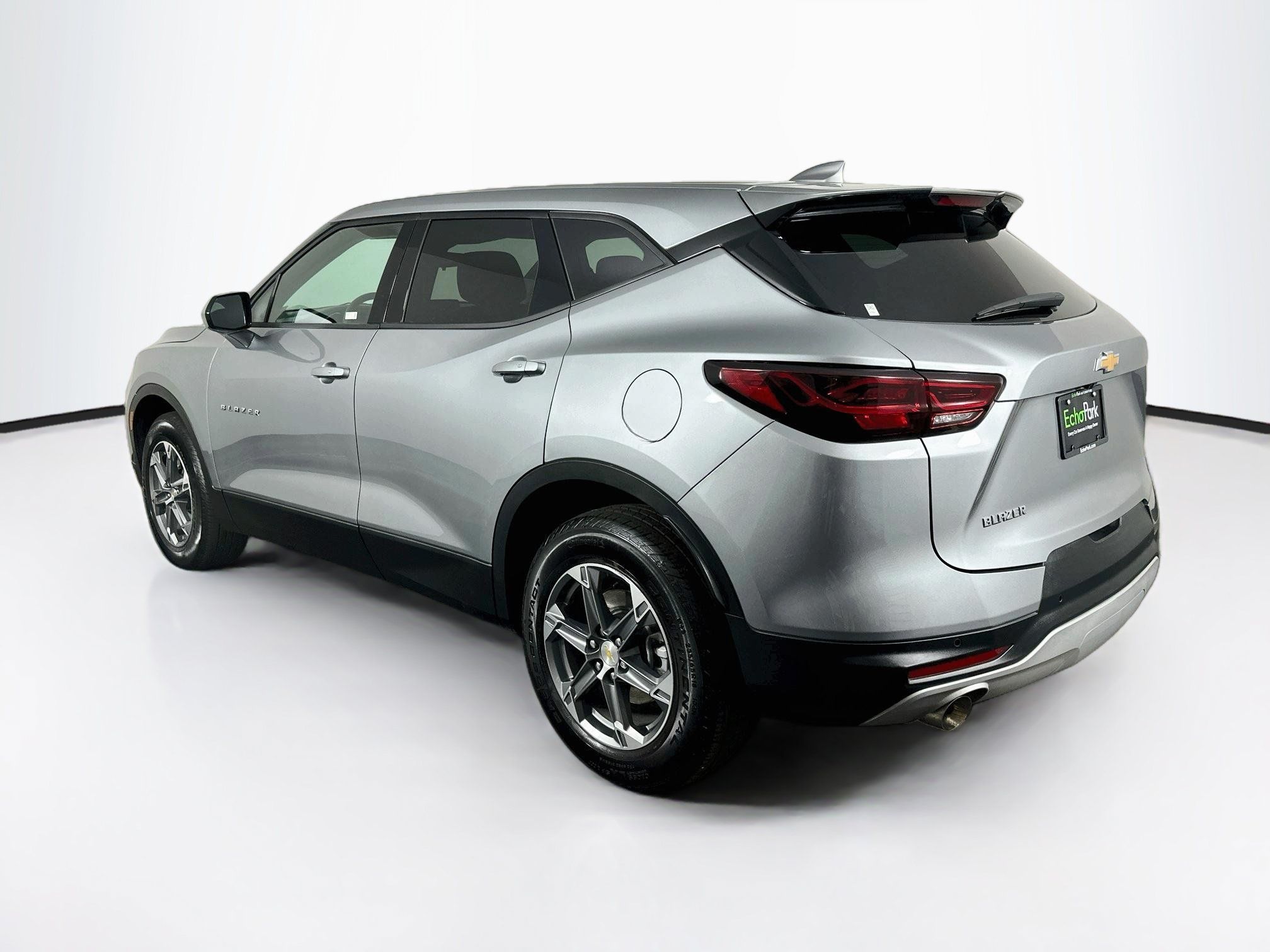 Used 2026 Chevrolet Blazer LT FWD image 5