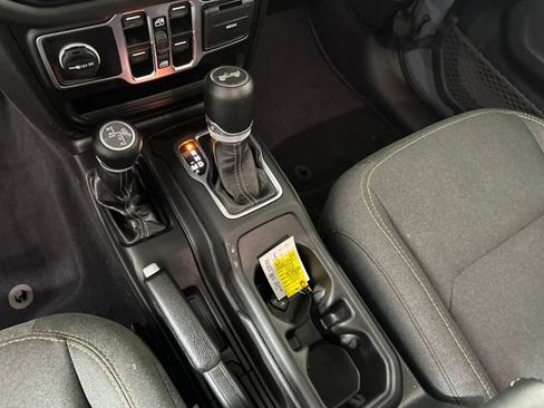 Used 2024 Jeep Wrangler Sahara 4xe w/ Technology Group image 20