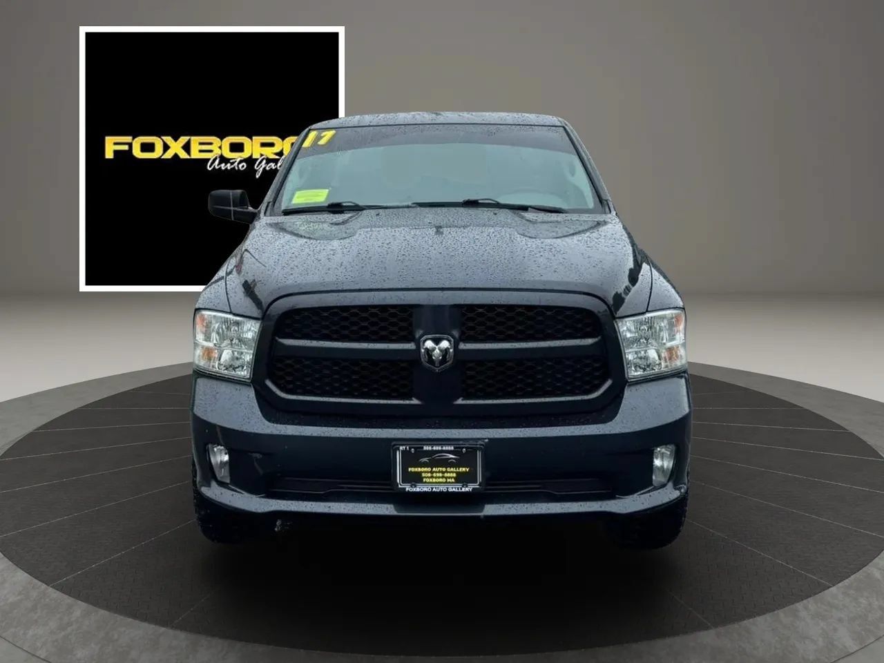 Used 2017 RAM 1500 Express AWD/4WD image 2