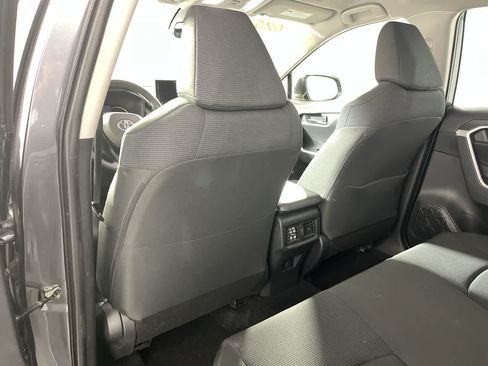 Used 2025 Toyota RAV4 LE AWD/4WD image 24