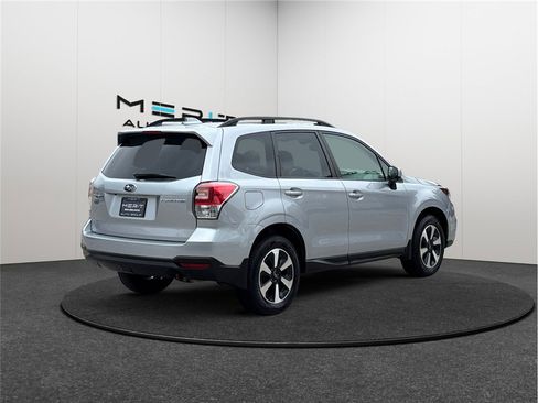 Used 2018 Subaru Forester 2.5i Premium image 9